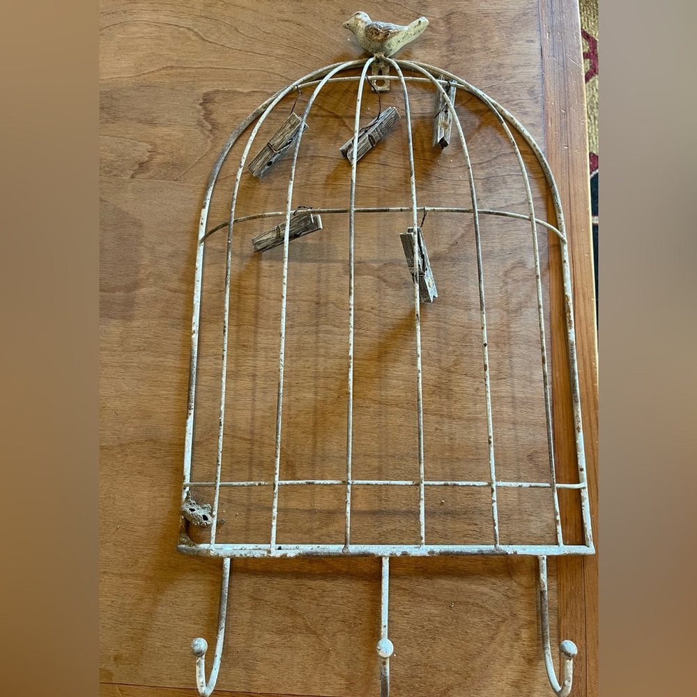 Birdhouse wall decor